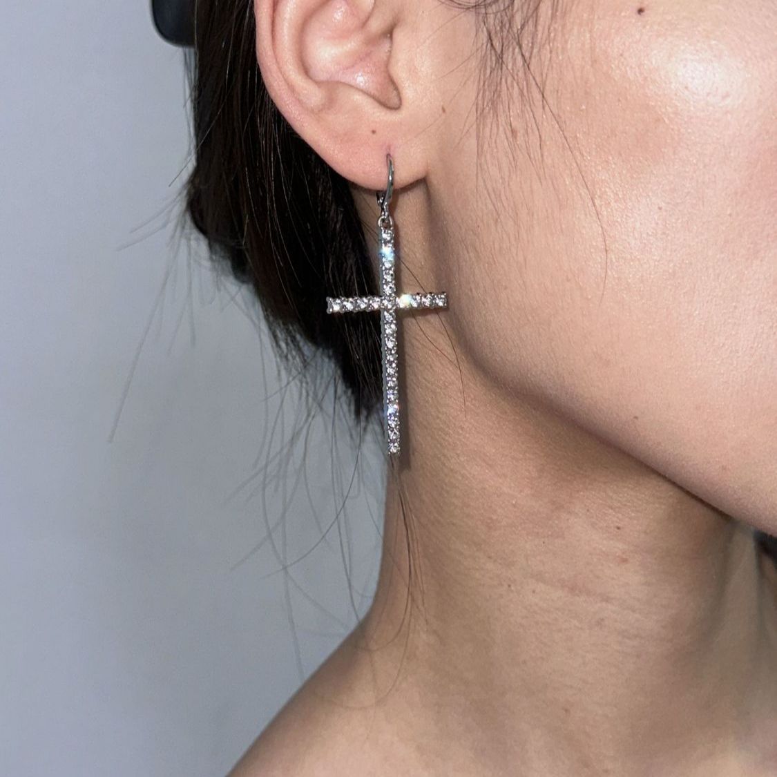 Anting Liontin Salib Zirkon Mo - Men'S Minimalist Accessories ulasan dan harga